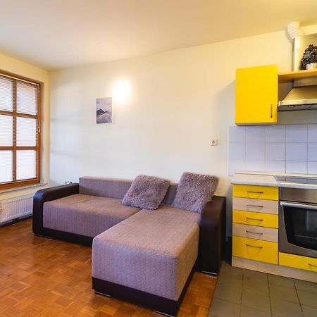 Relax Apartment In Banovci 维尔兹 外观 照片
