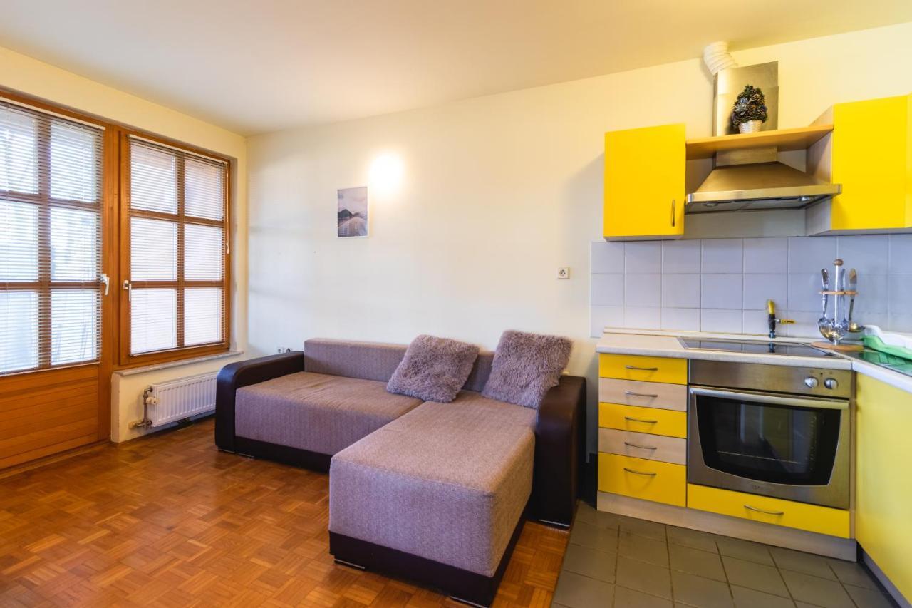 Relax Apartment In Banovci 维尔兹 外观 照片