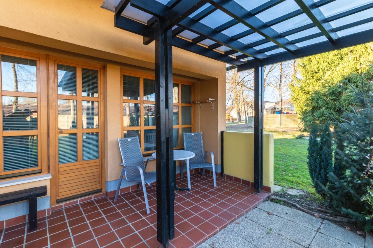 Relax Apartment In Banovci 维尔兹 外观 照片